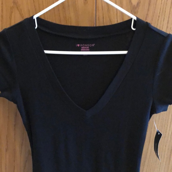 I💜Ronson Black Short Sleeve Tee - New With Tags - Picture 2 of 7